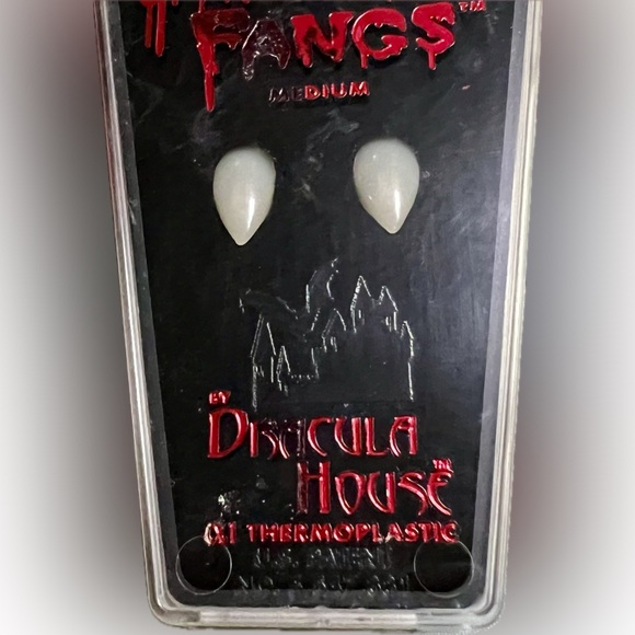 Custom Designer Dracula Fangs by Dracula House Sealed in box 2003 NOS Halloween - Picture 3 of 13